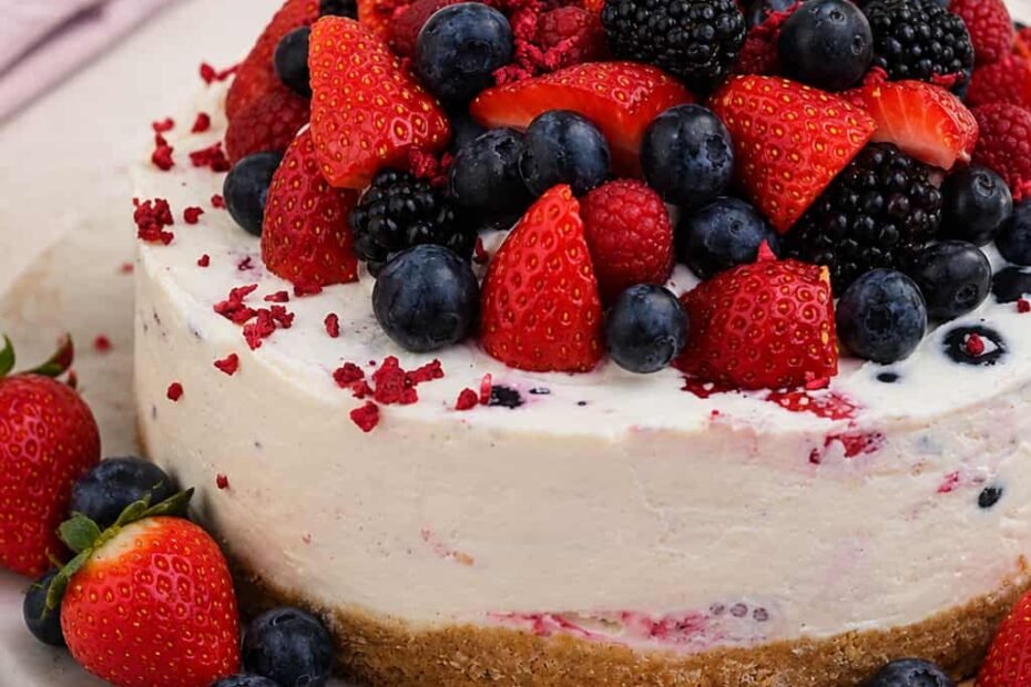 Cheesecake sa šumskim voćem bez želatine recept